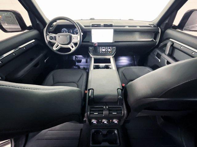 Photo of 2025 Carpathian Grey Premium Metallic Land Rover Defender