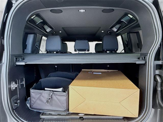 Photo of 2025 Santorini Black Metallic Land Rover Defender