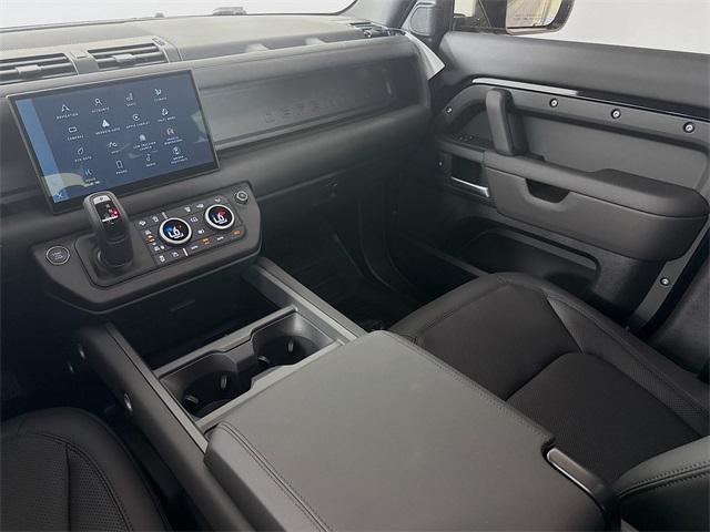 Photo of 2025 Santorini Black Metallic Land Rover Defender