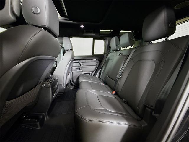 Photo of 2025 Santorini Black Metallic Land Rover Defender