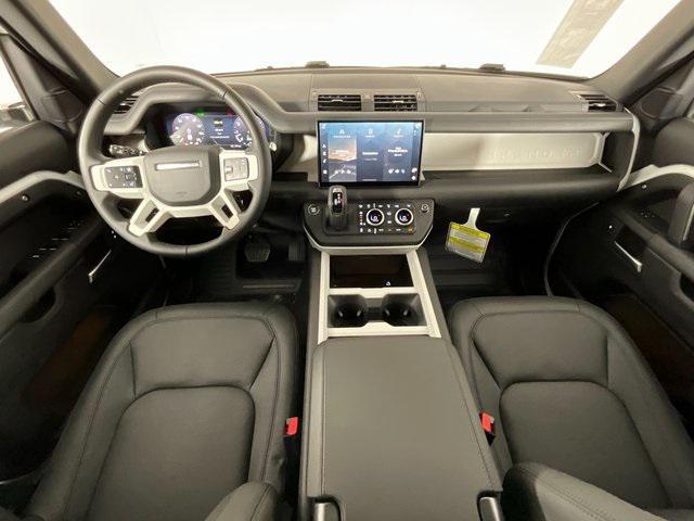 Photo of 2025 Fuji White Land Rover Defender