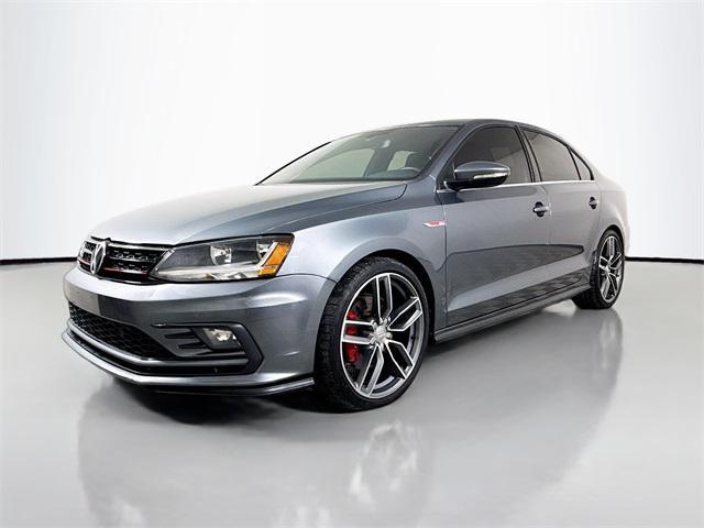 Photo of 2017 Platinum Gray Metallic Volkswagen Jetta