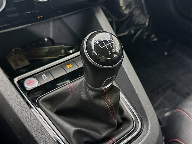 Photo of 2017 Platinum Gray Metallic Volkswagen Jetta