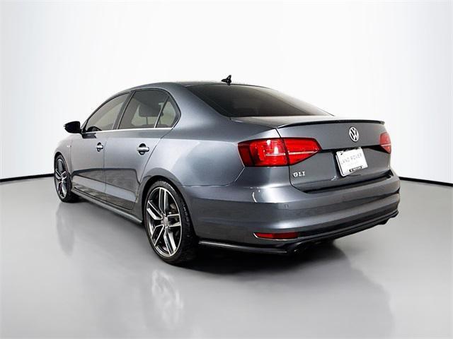 Photo of 2017 Platinum Gray Metallic Volkswagen Jetta