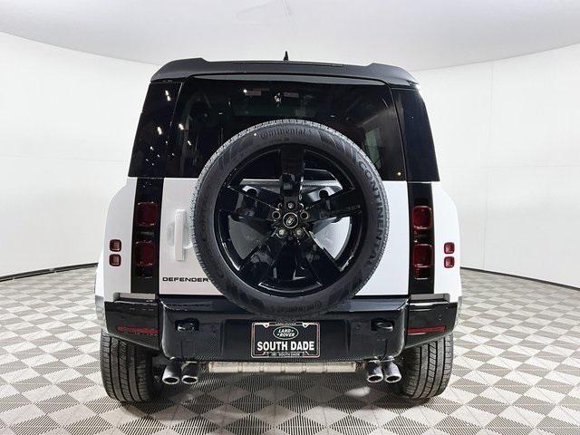 Photo of 2025 Fuji White Land Rover Defender