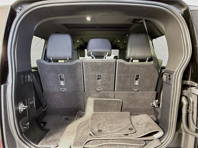Photo of 2024 Eiger Gray Metallic Land Rover Defender