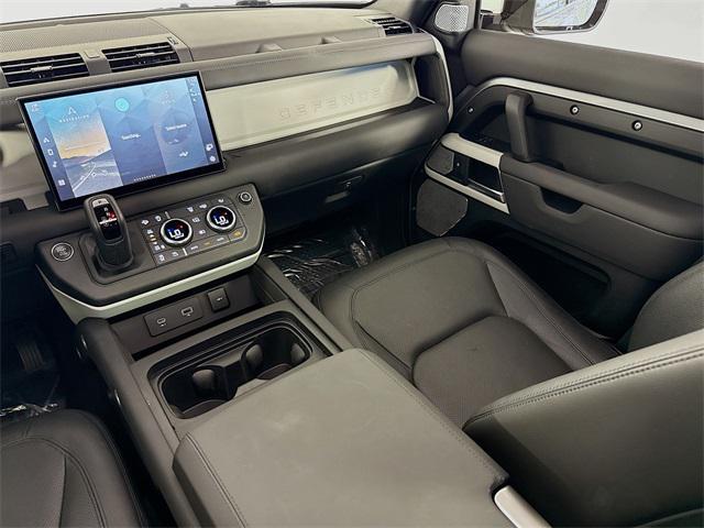 Photo of 2024 Eiger Gray Metallic Land Rover Defender