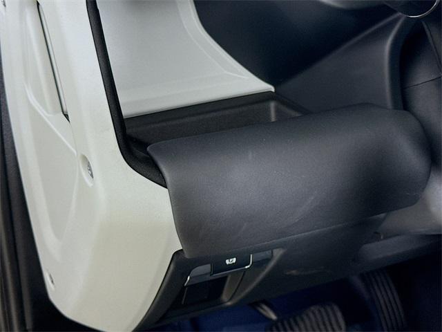 Photo of 2024 Eiger Gray Metallic Land Rover Defender