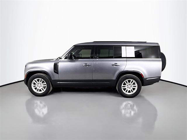 Photo of 2024 Eiger Gray Metallic Land Rover Defender