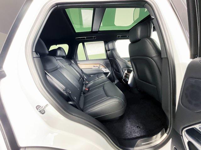 Photo of 2025 Fuji White Land Rover Range Rover
