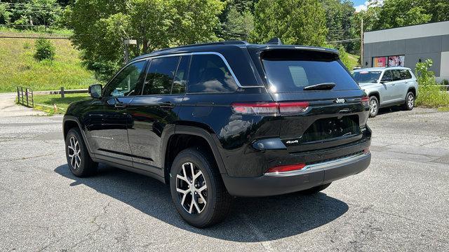 Photo of 2025 Diamond Black Jeep Grand Cherokee