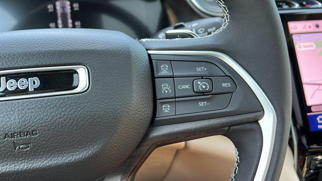 Photo of 2025 Diamond Black Jeep Grand Cherokee