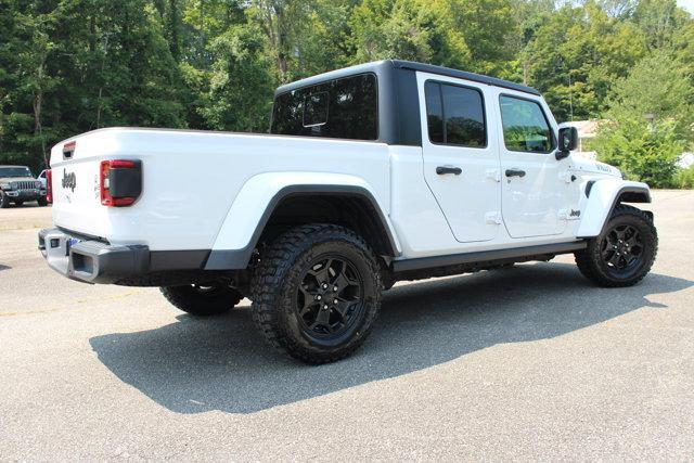 Photo of 2021 Bright White Clearcoat Jeep Gladiator