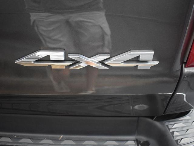 Photo of 2022 Granite Crystal Clearcoat Metallic RAM 1500