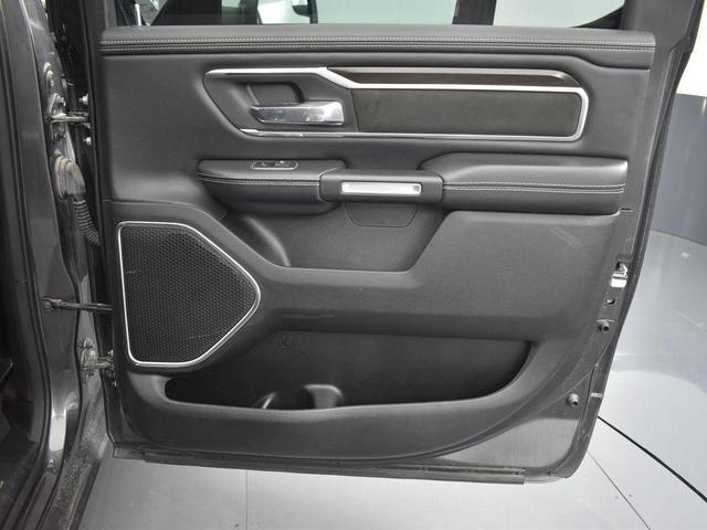 Photo of 2022 Granite Crystal Clearcoat Metallic RAM 1500