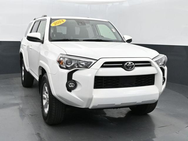 Photo of 2024 Wind Chill Pearl Toyota 4Runner