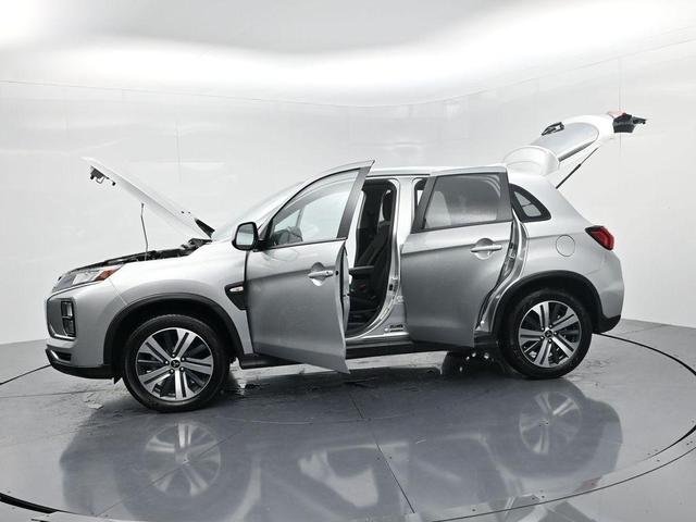 Photo of 2024 Alloy Silver Metallic Mitsubishi Outlander Sport