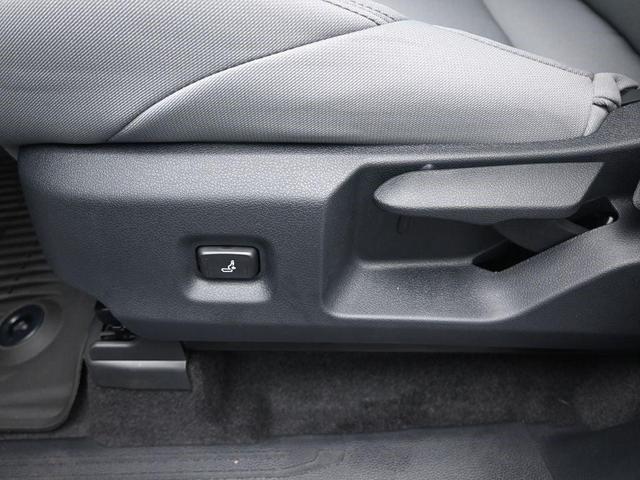 Photo of 2025 Ice Cap Toyota Tacoma