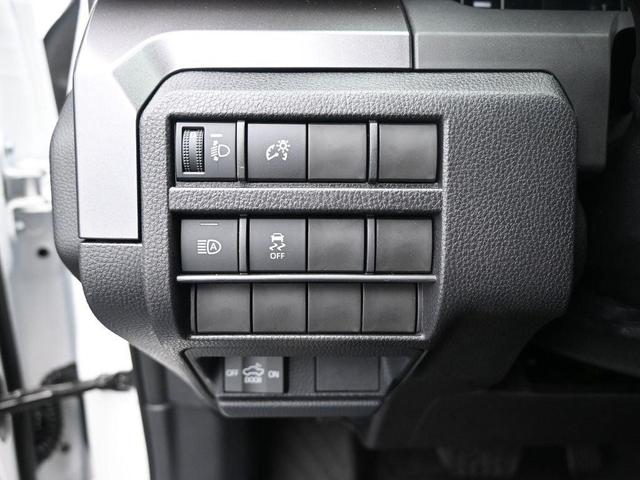 Photo of 2025 Ice Cap Toyota Tacoma