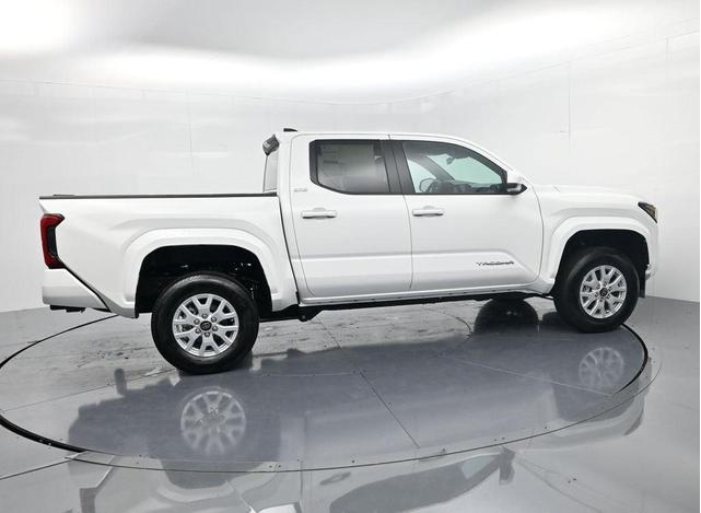 Photo of 2025 Ice Cap Toyota Tacoma