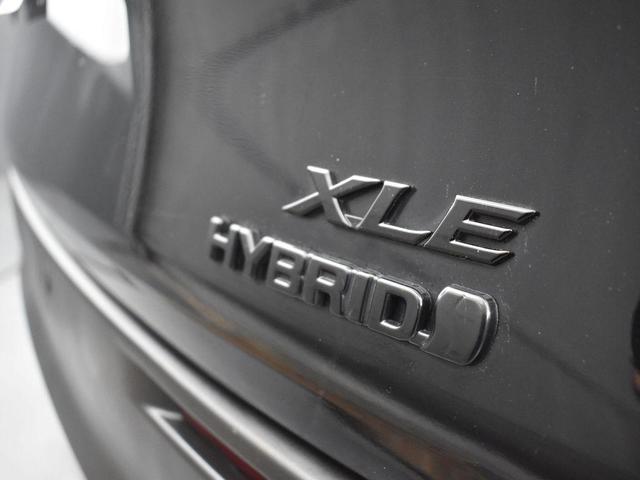 Photo of 2022 Midnight Black Metallic Toyota Sienna