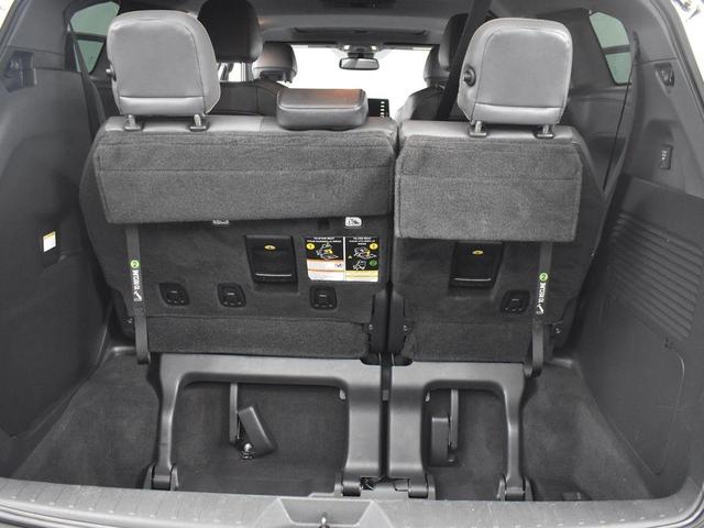 Photo of 2022 Midnight Black Metallic Toyota Sienna