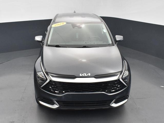 Photo of 2024 Gravity Gray Kia Sportage