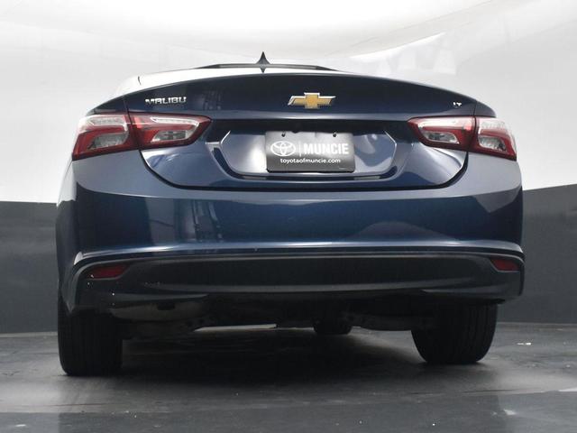 Photo of 2022 Northsky Blue Metallic Chevrolet Malibu