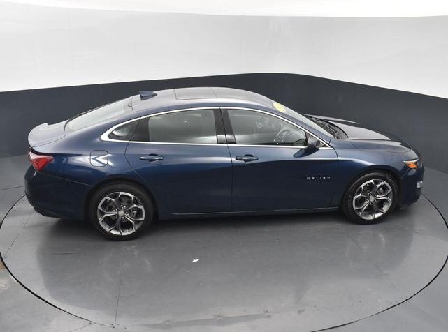 Photo of 2022 Northsky Blue Metallic Chevrolet Malibu
