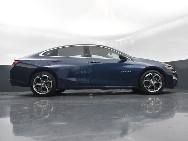Photo of 2022 Northsky Blue Metallic Chevrolet Malibu