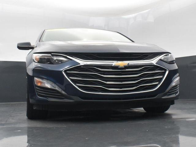Photo of 2022 Northsky Blue Metallic Chevrolet Malibu