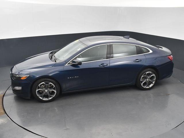 Photo of 2022 Northsky Blue Metallic Chevrolet Malibu