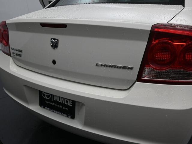 Photo of 2010 Stone White Clearcoat Dodge Charger
