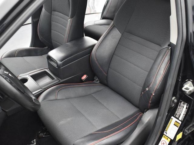 Photo of 2016 Midnight Black Metallic Toyota Camry
