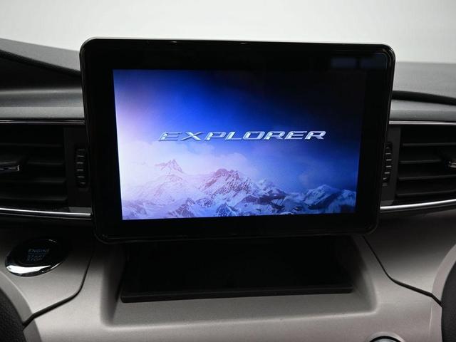 Photo of 2023 Oxford White Ford Explorer
