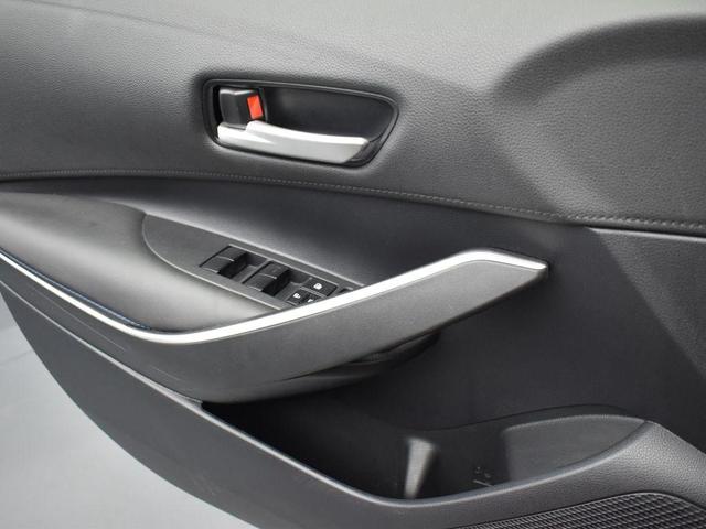 Photo of 2020 Black Sand Pearl Toyota Corolla