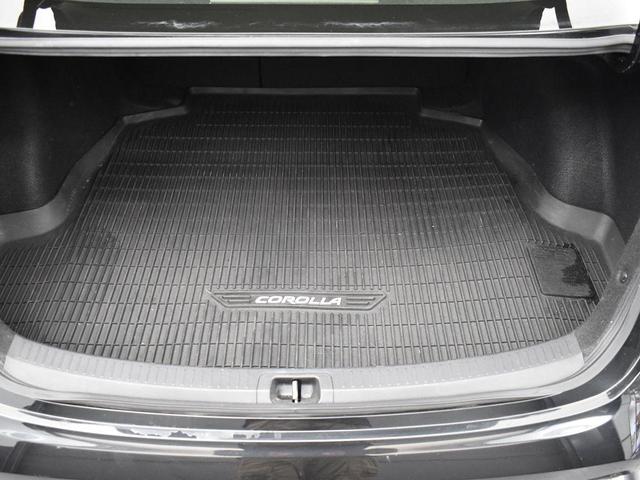 Photo of 2020 Black Sand Pearl Toyota Corolla