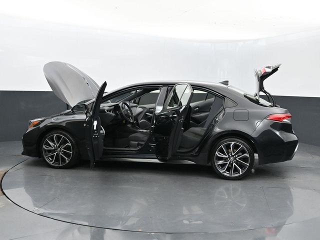 Photo of 2020 Black Sand Pearl Toyota Corolla