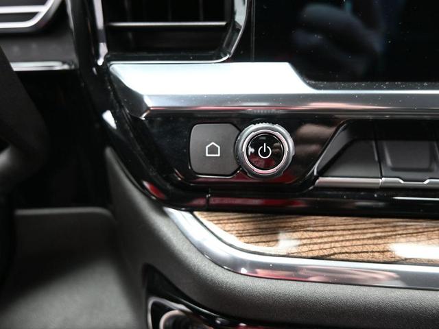 Photo of 2025 Summit White Chevrolet Silverado 1500