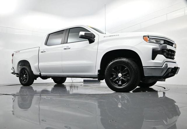 Photo of 2025 Summit White Chevrolet Silverado 1500
