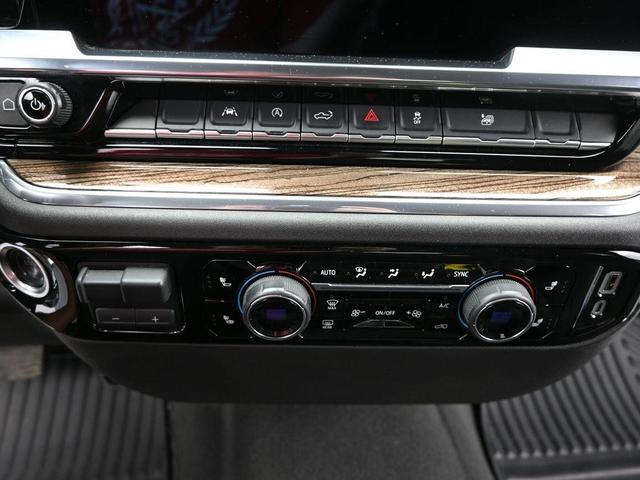 Photo of 2025 Summit White Chevrolet Silverado 1500