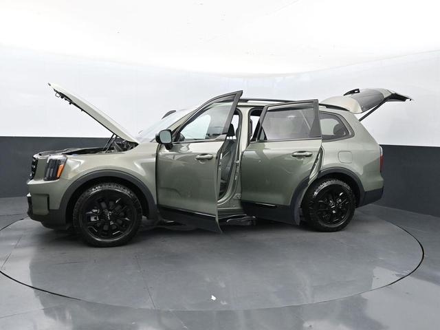 Photo of 2024 Jungle Green Kia Telluride