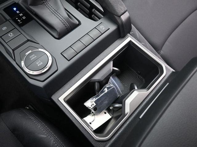 Photo of 2025 Ice Cap Toyota Tacoma