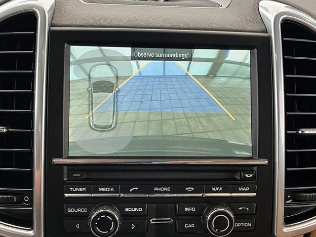 Photo of 2014 Meteor Gray Metallic Porsche Cayenne