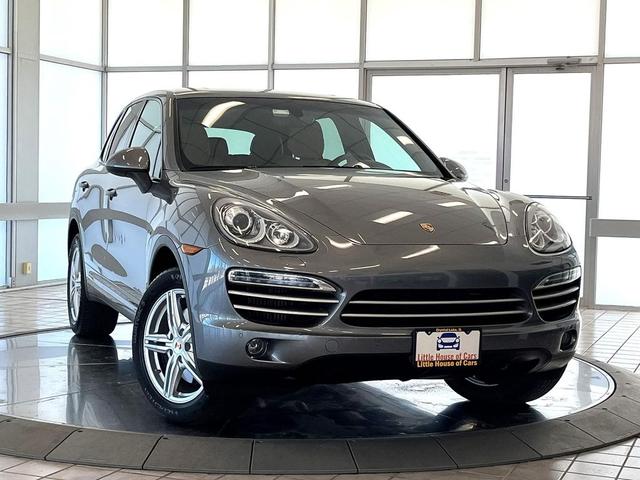 Photo of 2014 Meteor Gray Metallic Porsche Cayenne