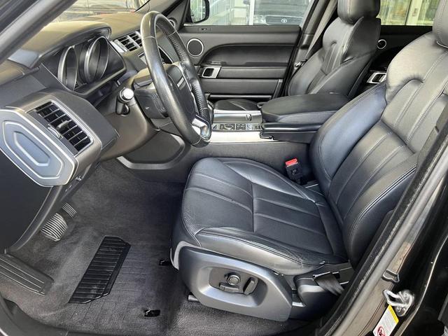 Photo of 2017 Santorini Black Land Rover Range Rover Sport