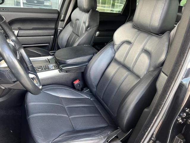 Photo of 2017 Santorini Black Land Rover Range Rover Sport
