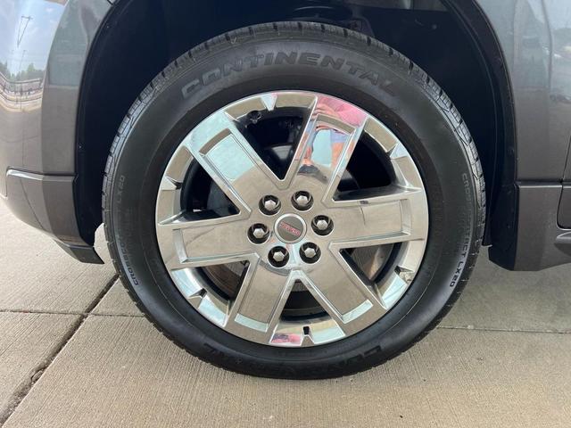 Photo of 2013 Iridium Metallic GMC Acadia