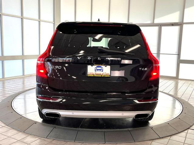 Photo of 2017 Onyx Black Metallic Volvo XC90
