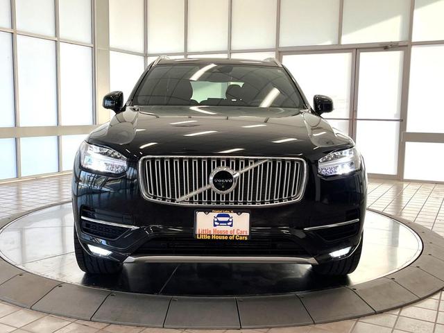 Photo of 2017 Onyx Black Metallic Volvo XC90